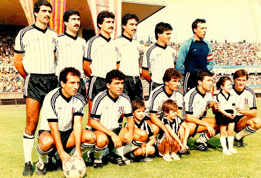 Ayaktakiler Oturanlar Beşiktaş 19791980