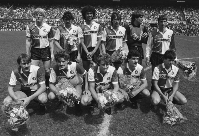 Ayaktakiler Oturanlar Avrupa Karması 1981